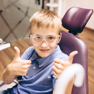 Why Choose a Pediatric Dentist for Your Kids? | Garden City
